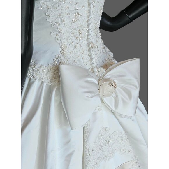 Vintage 2-Tone Square Neck Renaissance Waist Wedding Gown - Michelangelo - Picture 11 of 16